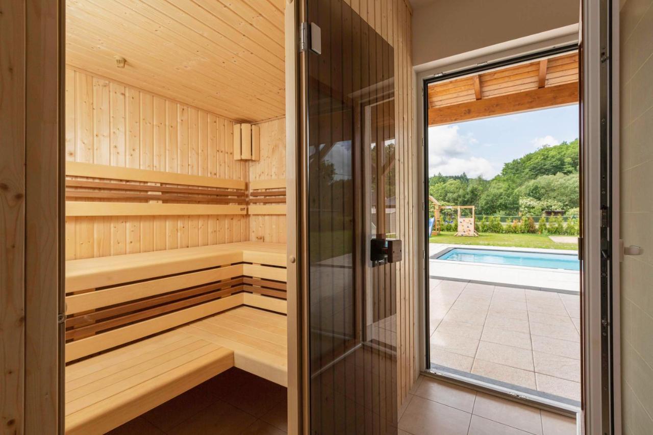 Holiday House Adam Prosecne Экстерьер фото