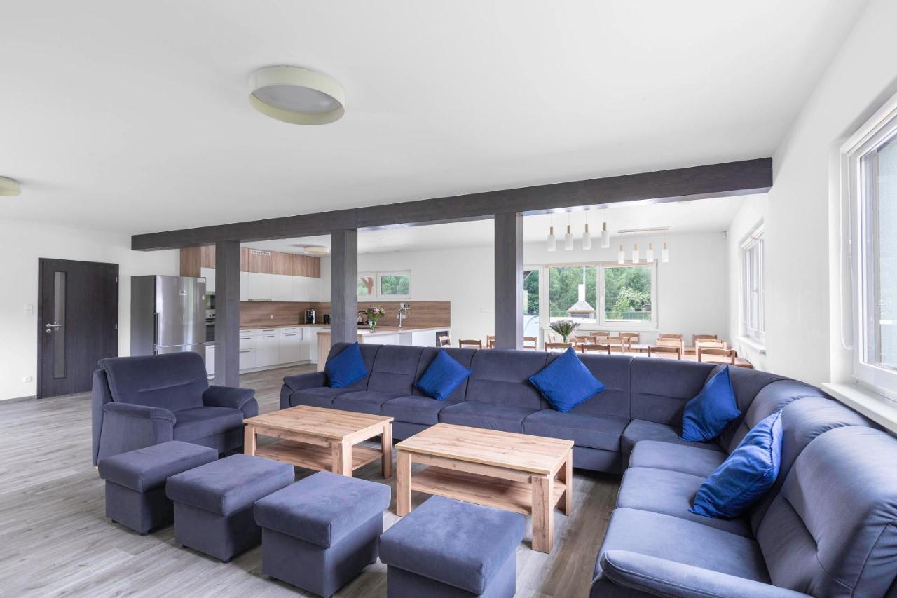 Holiday House Adam Prosecne Экстерьер фото